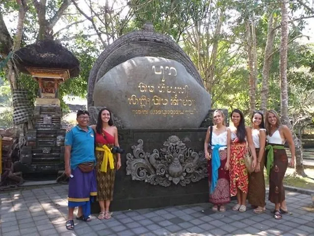 Alojamento de Acomodação e Pequeno-almoço Bella House Monkey Forest Ubud